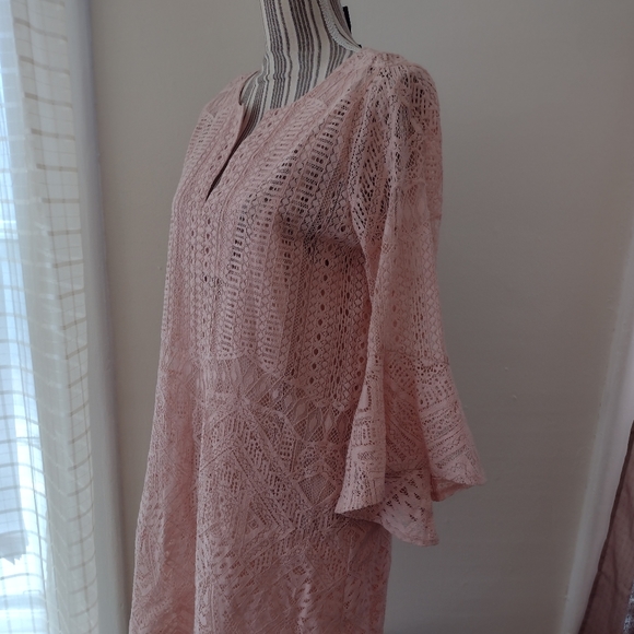 BCBG MaxAzria Catier Pink Lace Slip Shift Dress w Bell Sleeves Size M Like New - Picture 6 of 16
